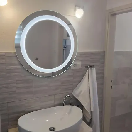 Anea Apartment *
